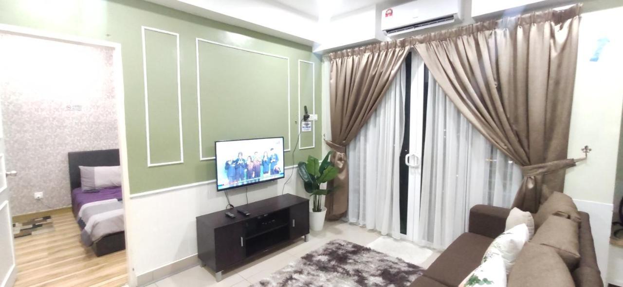 Apartmán Dperdana -Dinies Pool,Wifi, Centre Of Kota Bharu, 4-5 Pax Exteriér fotografie