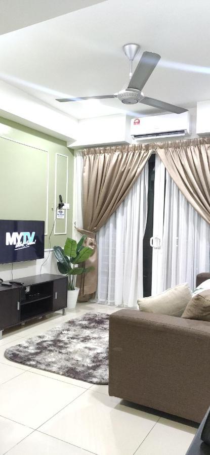 Apartmán Dperdana -Dinies Pool,Wifi, Centre Of Kota Bharu, 4-5 Pax Exteriér fotografie