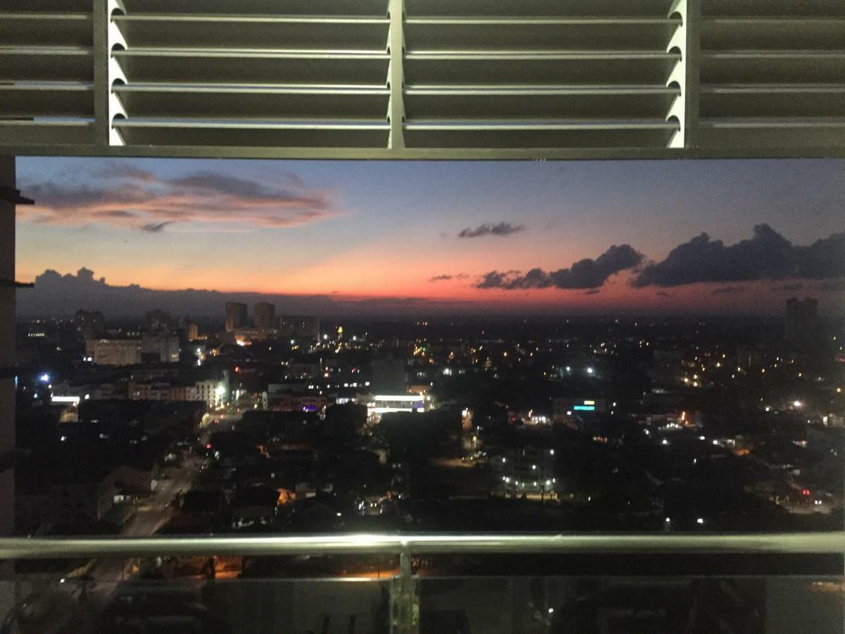 Apartmán Dperdana -Dinies Pool,Wifi, Centre Of Kota Bharu, 4-5 Pax Exteriér fotografie